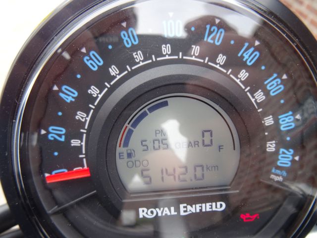 royal-enfield - super-meteor-650