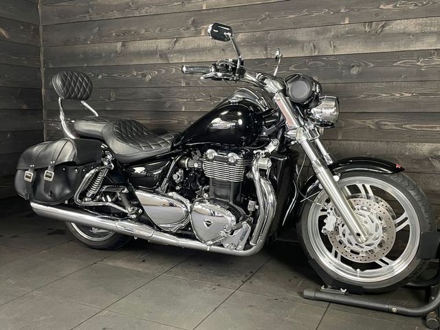 triumph - thunderbird