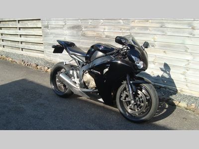 HONDA CBR 1000 RR FIREBLADE – foto 2