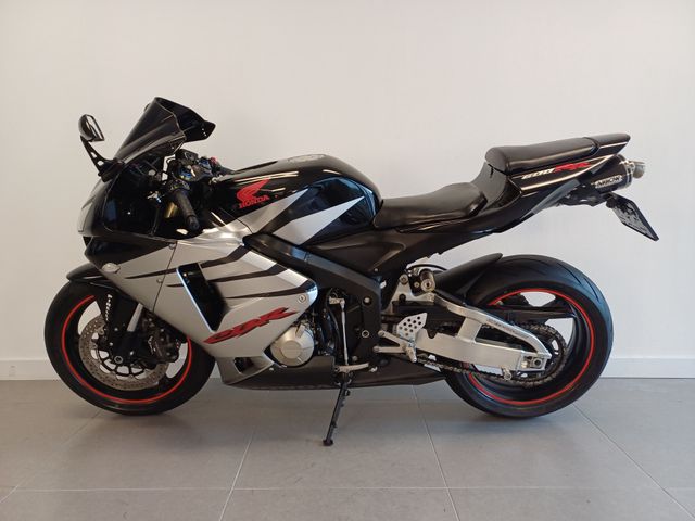 honda - cbr-600-rr