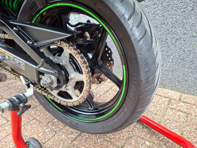 kawasaki - versys-650-grand-tourer