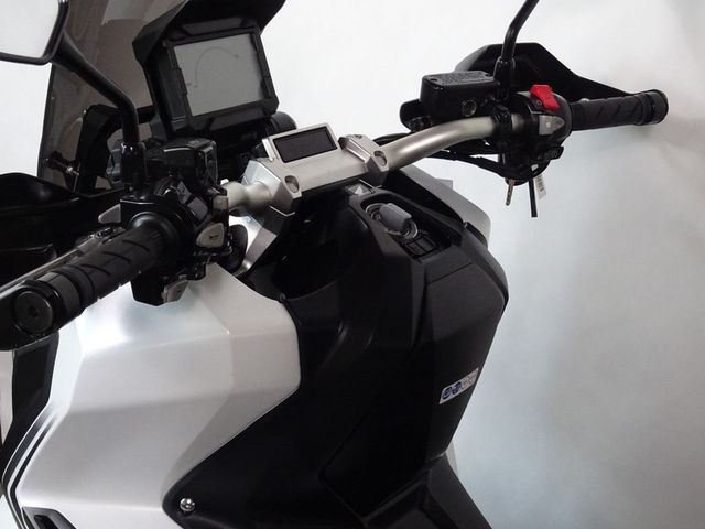 honda - x-adv