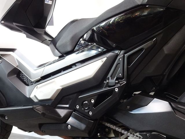 honda - x-adv
