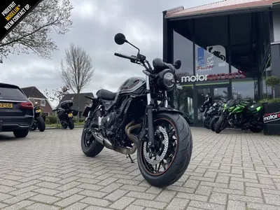 KAWASAKI Z650RS – foto 4