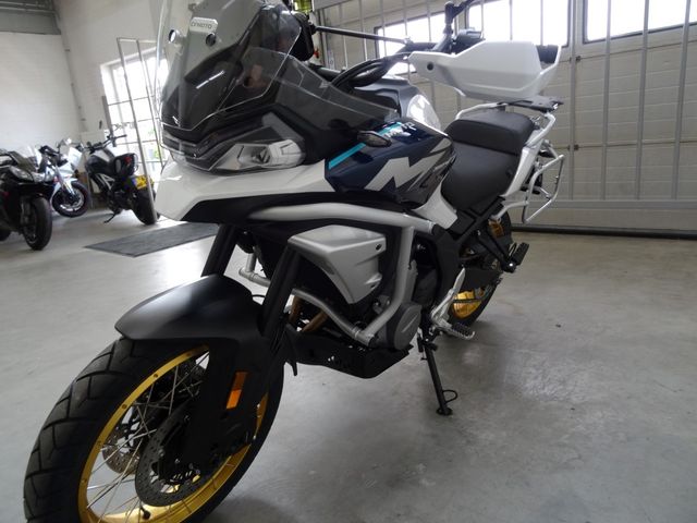 cfmoto - 700-mt-adventure