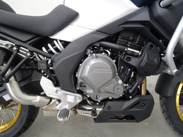 cfmoto - 700-mt-adventure