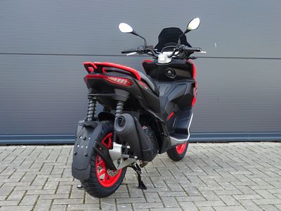 APRILIA SR – foto 4