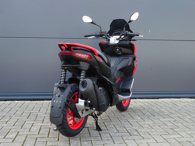 aprilia - sr-gt-200