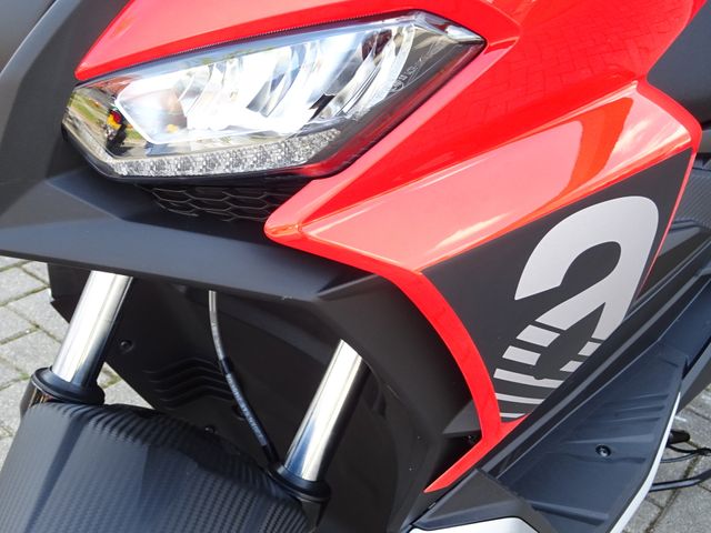 aprilia - sr-gt-200