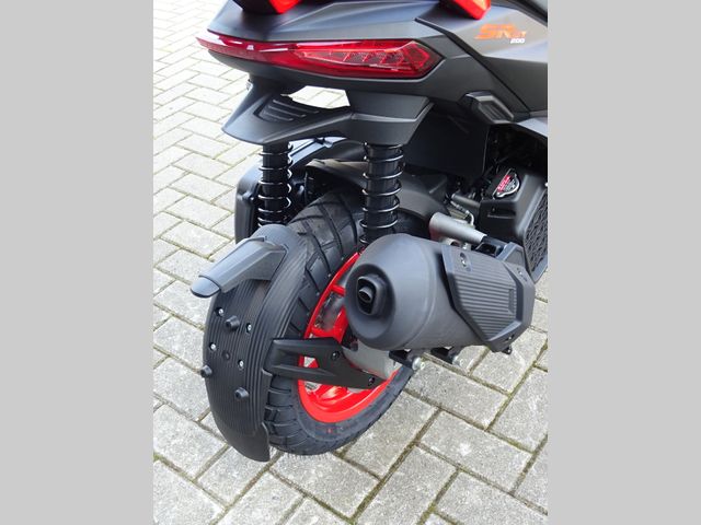 aprilia - sr-gt-200