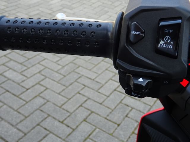 aprilia - sr-gt-200