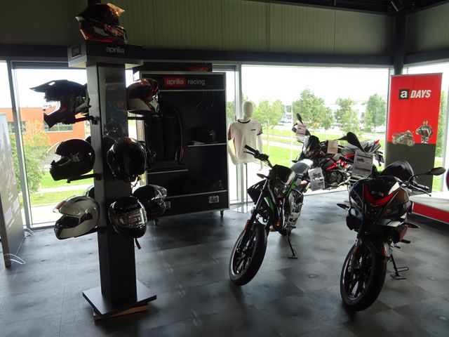 aprilia - sr-gt-200