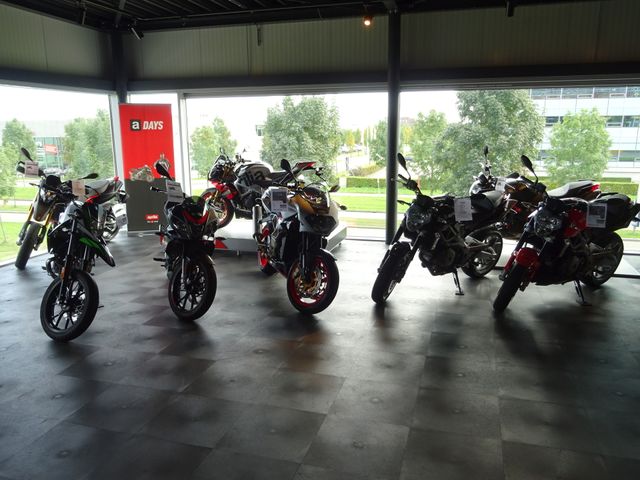 aprilia - sr-gt-200