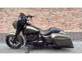 HARLEY-DAVIDSON STREET GLIDE SPECIAL FLHXS