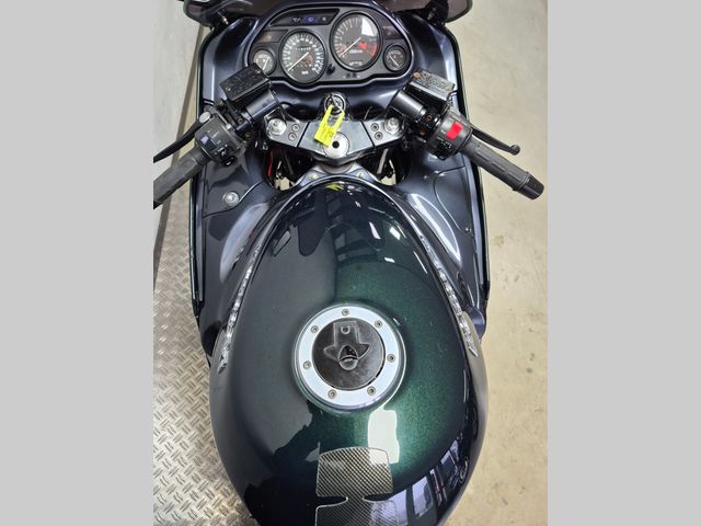 kawasaki - zzr-1100