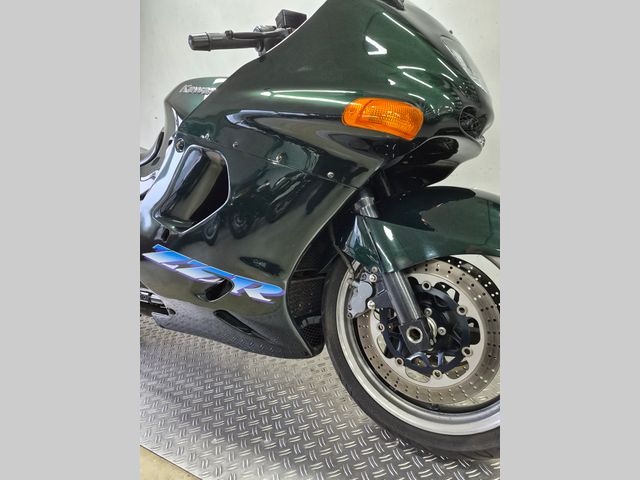 kawasaki - zzr-1100