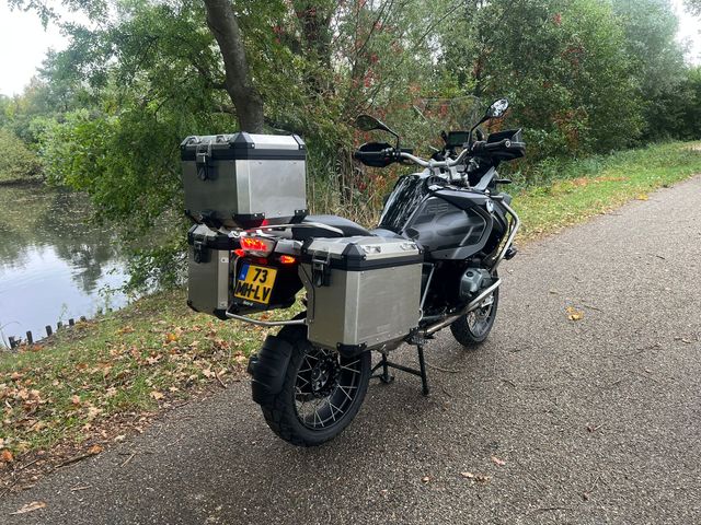 bmw - r-1200-gs-adventure-triple-black