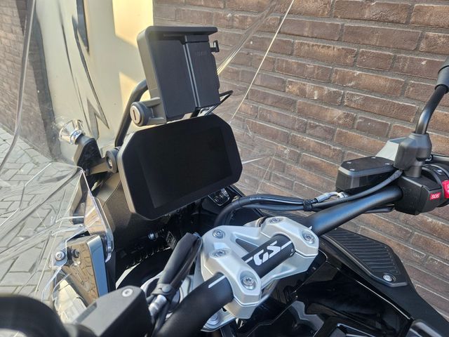 bmw - r-1300-gs-adventure-triple-black