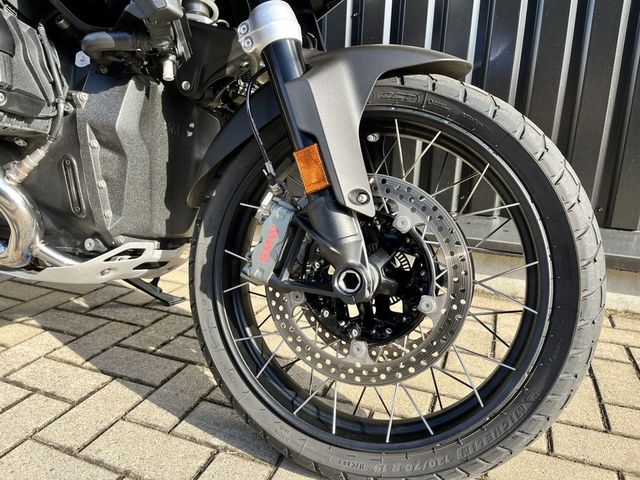 bmw - r-1300-gs-asa