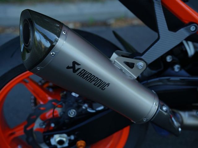 ktm - 990-duke-r