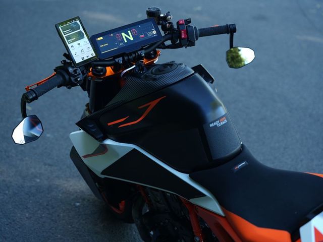 ktm - 990-duke-r