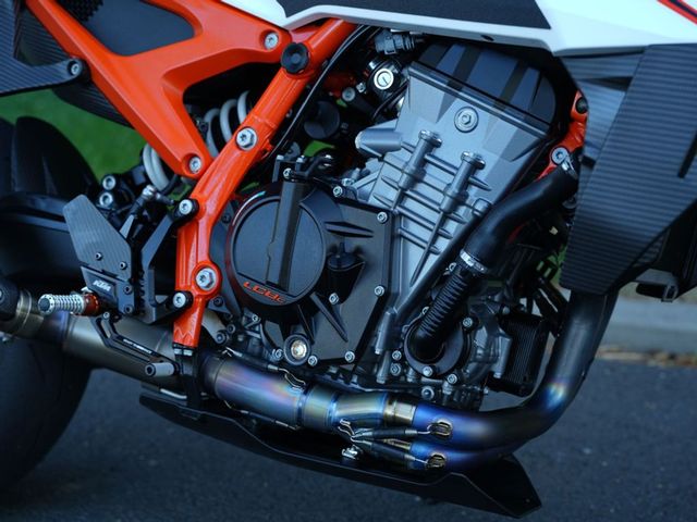 ktm - 990-duke-r