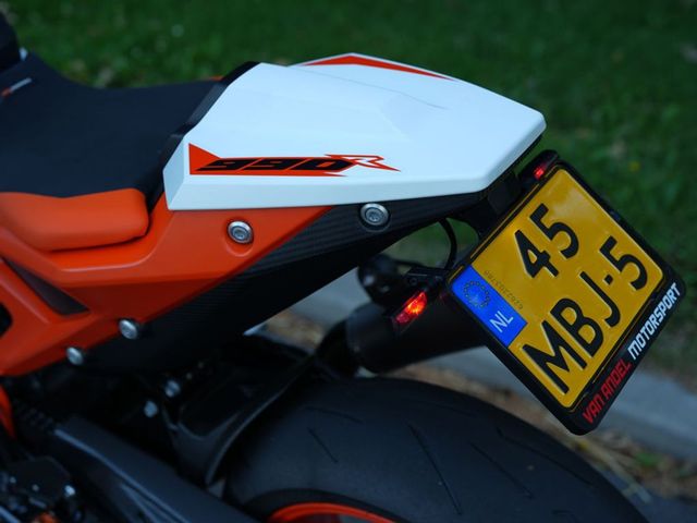 ktm - 990-duke-r