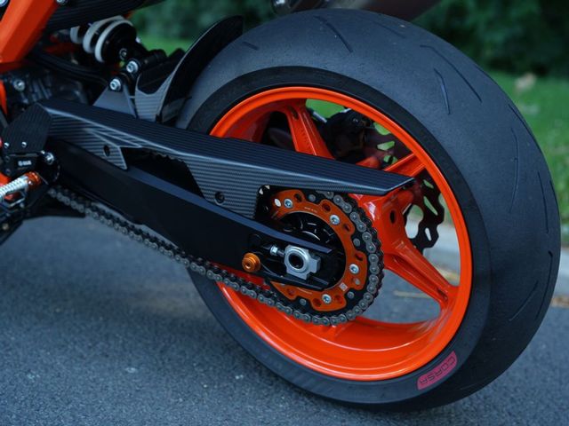 ktm - 990-duke-r