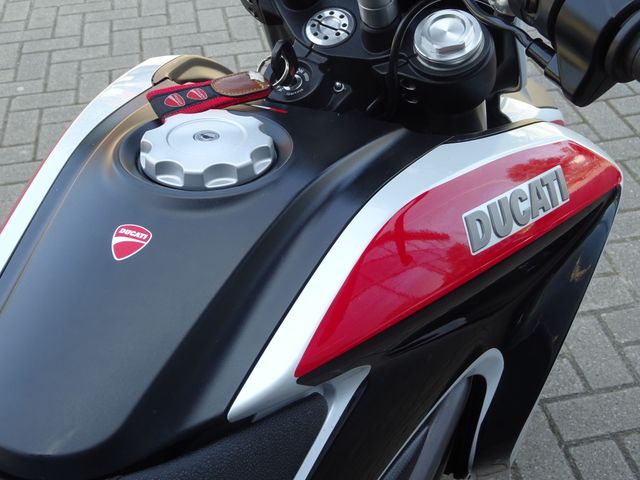 ducati - hyperstrada