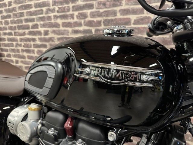 triumph - bonneville-t-120-black