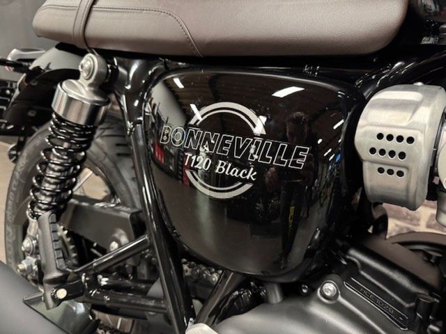 triumph - bonneville-t-120-black