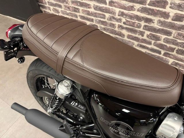 triumph - bonneville-t-120-black