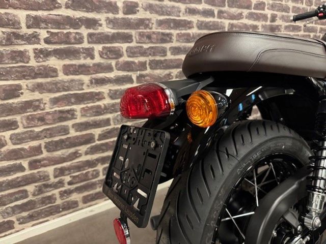 triumph - bonneville-t-120-black