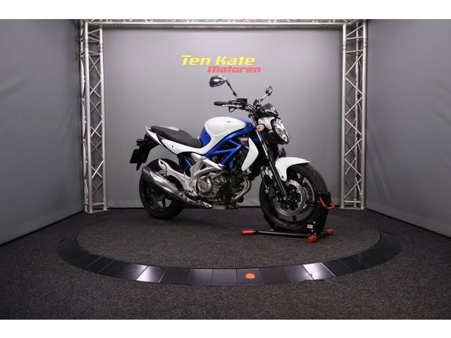 suzuki - sfv-650-gladius