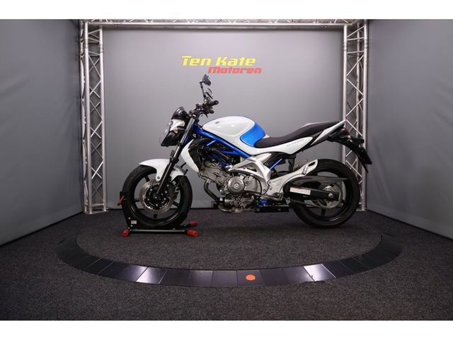 suzuki - sfv-650-gladius