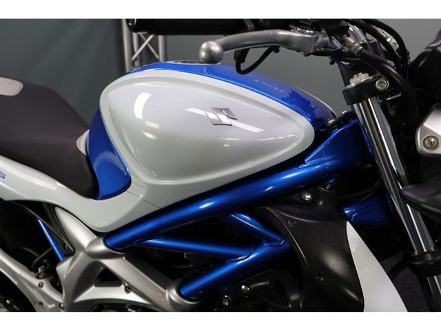 suzuki - sfv-650-gladius