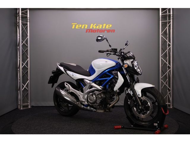 suzuki - sfv-650-gladius