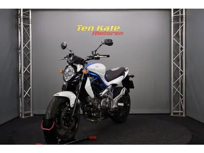 SUZUKI SFV 650 GLADIUS – foto 4