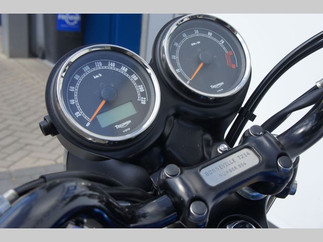 triumph - bonneville-t-100