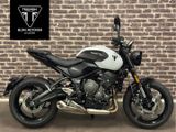 TRIUMPH TRIDENT 660