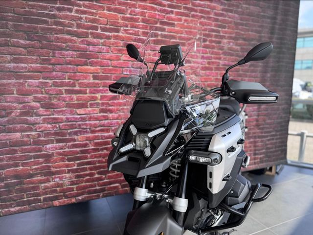 bmw - r-1300-gs-adventure