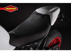 Ducati Monster + 2026 nieuw – foto 6 van 12