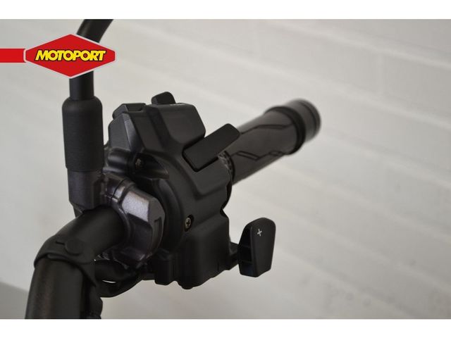 yamaha - mt-09-y-amt