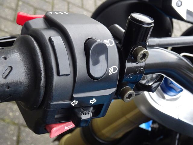 triumph - speed-triple-1050