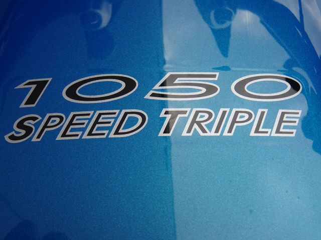 triumph - speed-triple-1050
