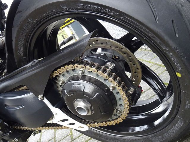 triumph - speed-triple-1050