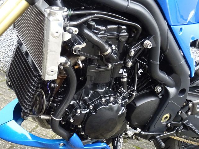 triumph - speed-triple-1050