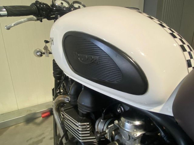triumph - thruxton-900-se