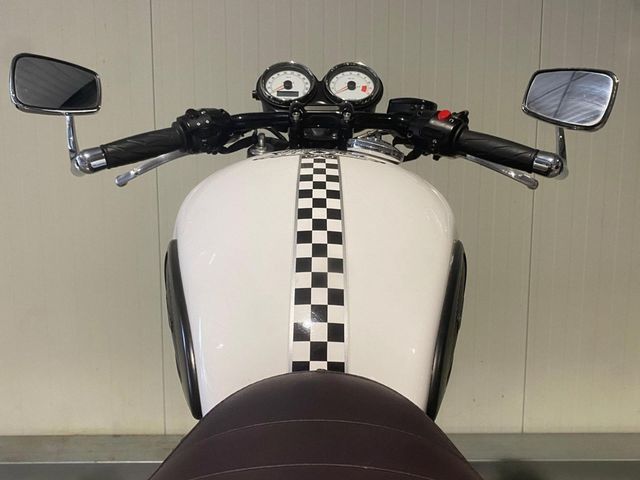 triumph - thruxton-900-se