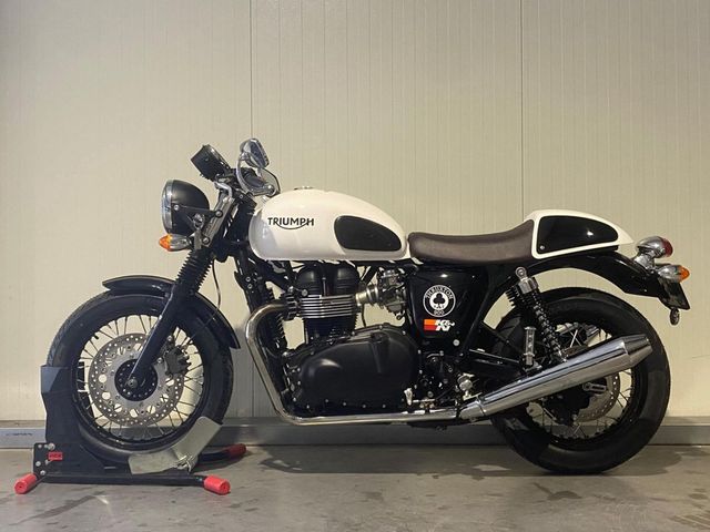 triumph - thruxton-900-se
